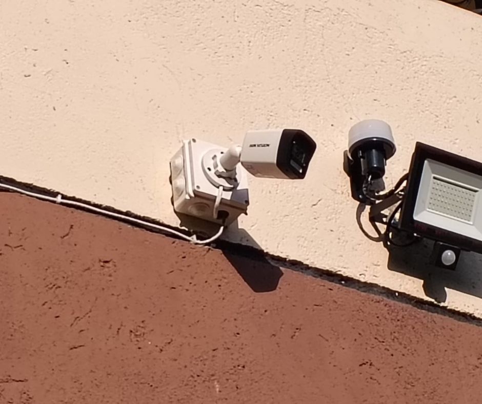 CCTV (1)